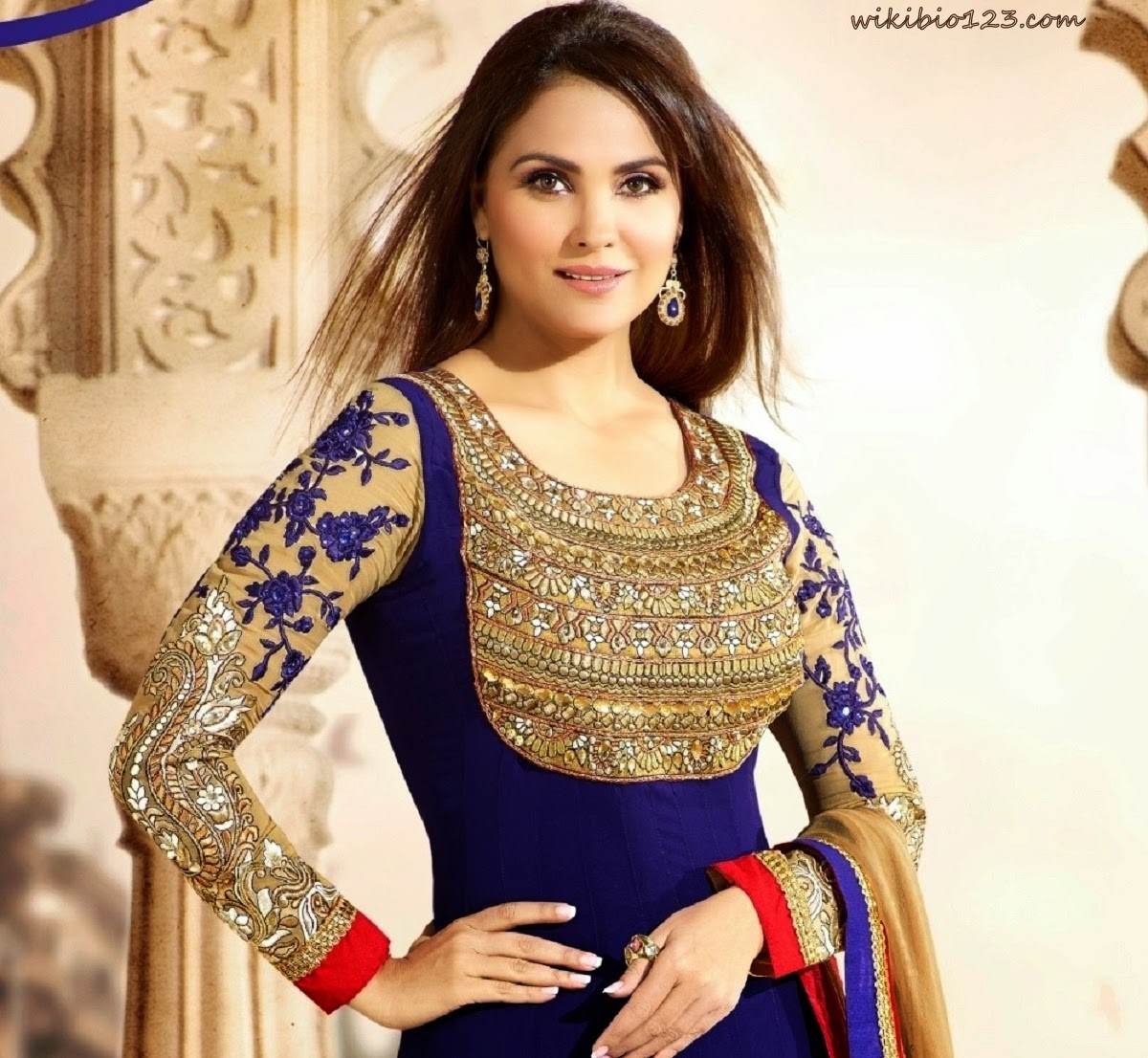 Lara Dutta wiki Bio Age Figure size Height HD Images Wallpapers Download