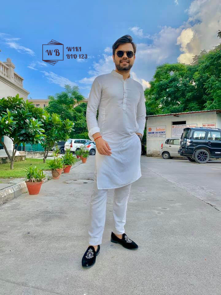 Akhil wiki Bio Age Body Fitness Height Weight Hobby Family Girlfriend Education Career Achievements Awards Lifestyle & More