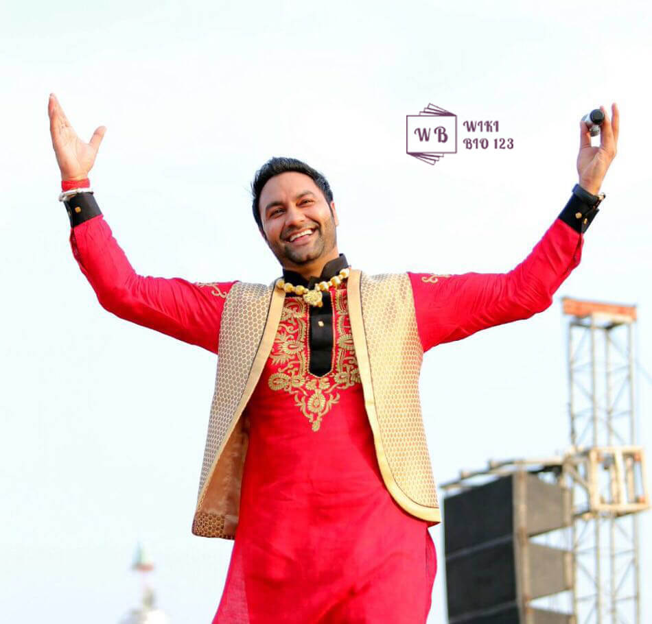 Lakhwinder Wadali wiki Bio Age Body Fitness Height Weight Hobby Family Girlfriend Education Career Achievements Awards Lifestyle & More