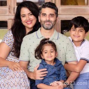 Akshai Varde daughter