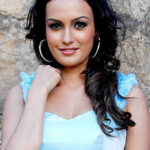 Nisha Rawal (Actress) Height, Weight, Age, Affairs, Biography & More